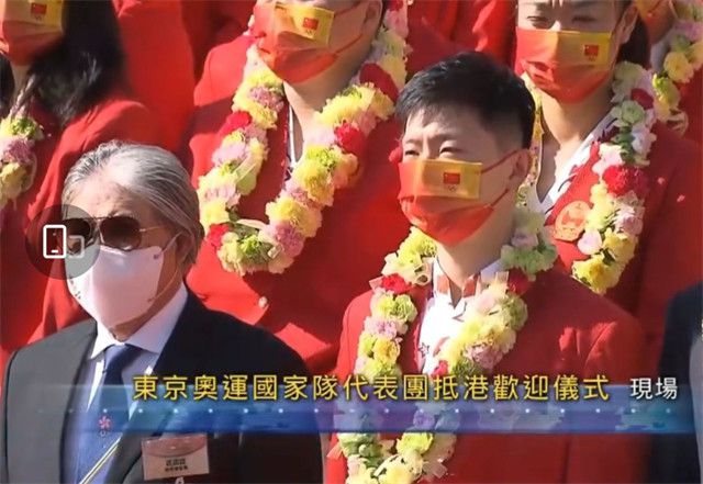 办公室无遮羞调教屁股